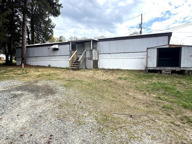 Building Photo - 161 Jolly Roger Dr