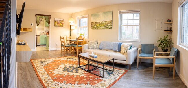 Building Photo - 2327 Glendale Terrace