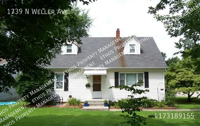 Building Photo - 1739 N Weller Ave