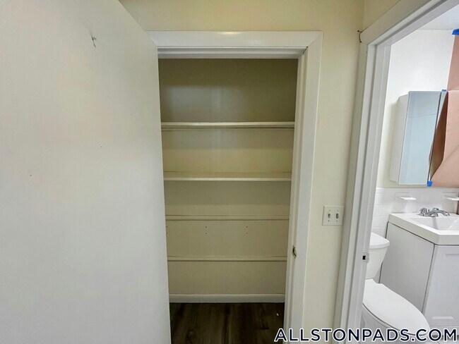 Photo - 26 Allston St Unidad 3