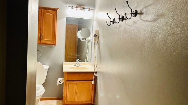 Photo - 7345 Wallingford Way Unit Apartment Condo for rent