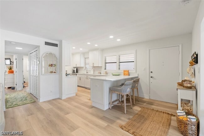 Photo - 1910 Gulf Shore Blvd N Unit 204