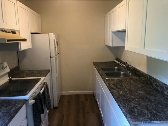 Photo - 2 Bedroom Duplex convenient to UNC!