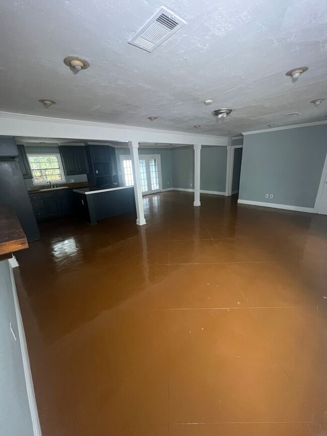 Photo - Beautiful 4/3 Home in North East Jackson