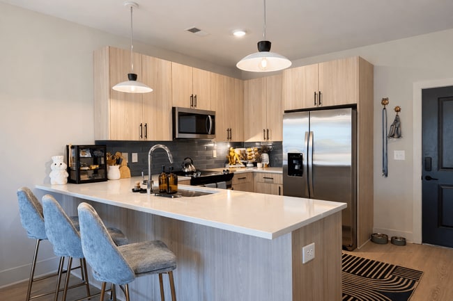 Building Photo - Cypress Point