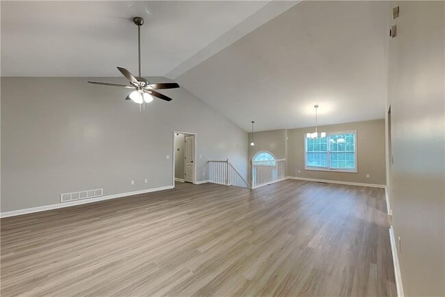 Photo - 280 Brookview Dr
