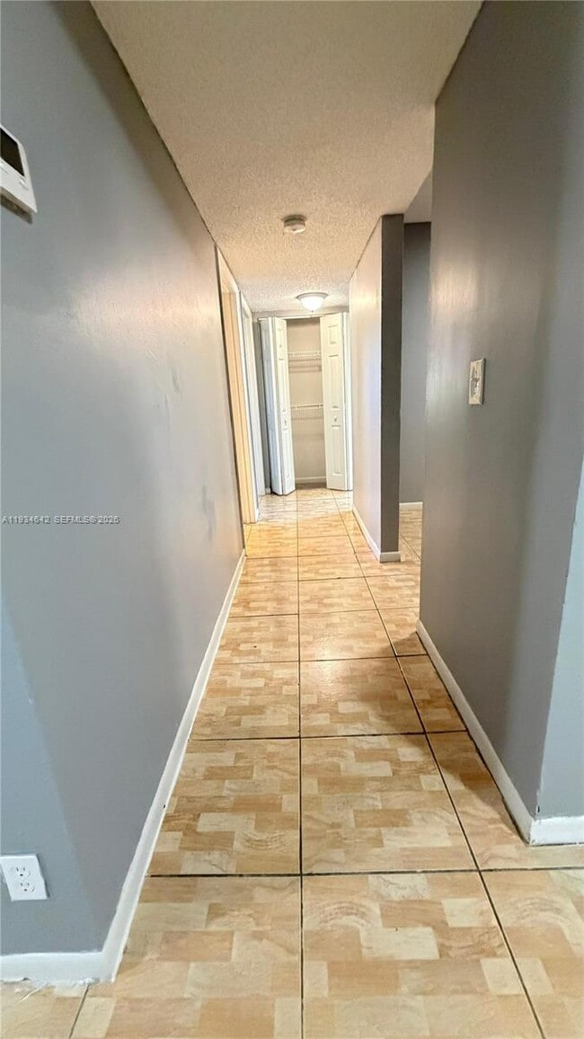 Photo - 11575 Royal Palm Blvd Unidad 11575