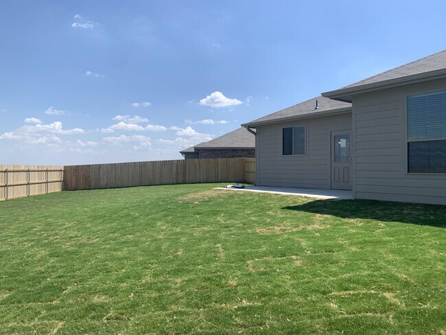 Photo - 1353 Aurora Grv Bnd