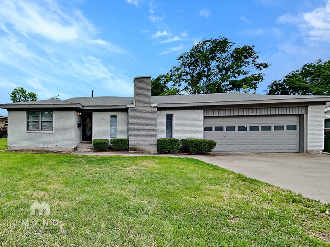 Building Photo - 5408 Mack Rd Rental