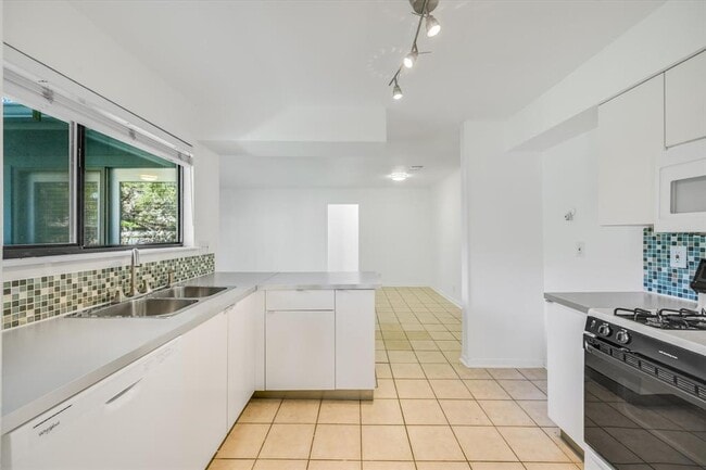 Photo - 11803 Broad Oaks Dr