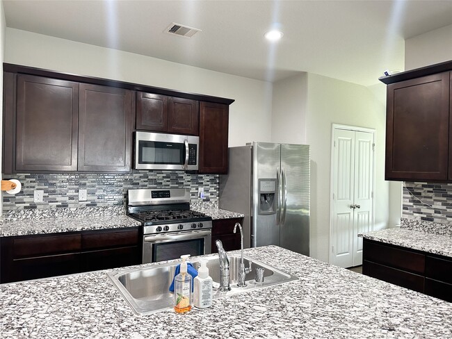 Photo - 1807 Brady Shores Dr