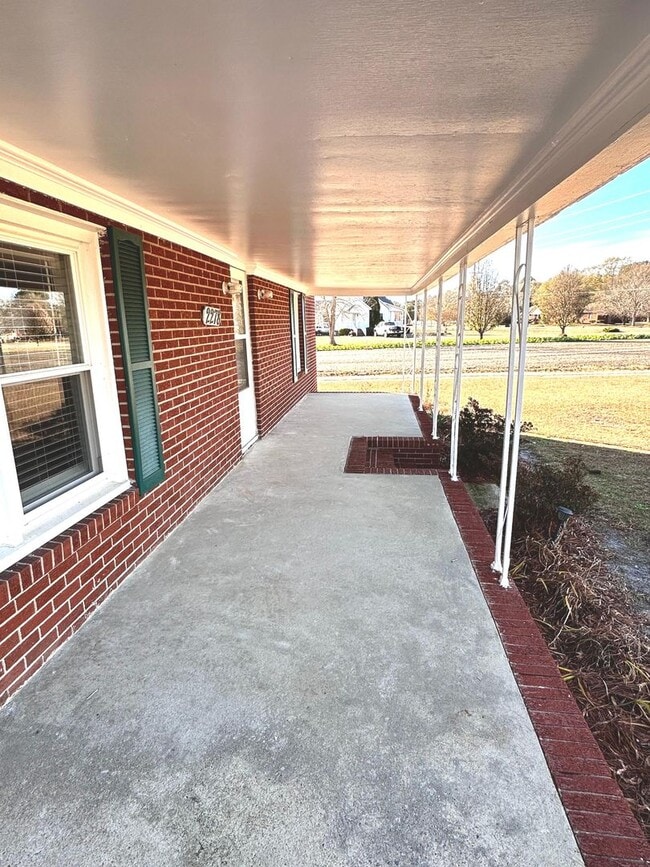 Photo - 2278 Old Creek Rd