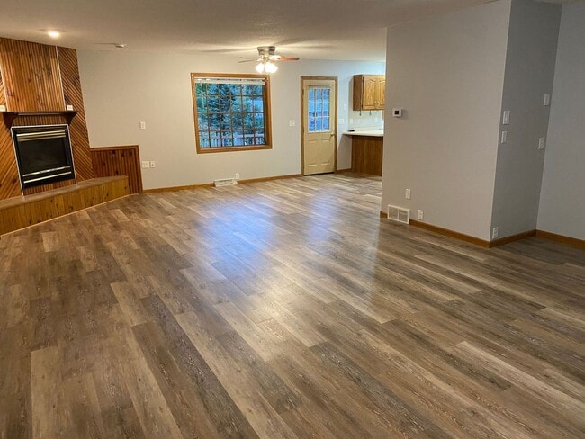 Photo - 4407-4409 Forest Valley Rd Apartamento Unidad 4409 Forest Valley Rd