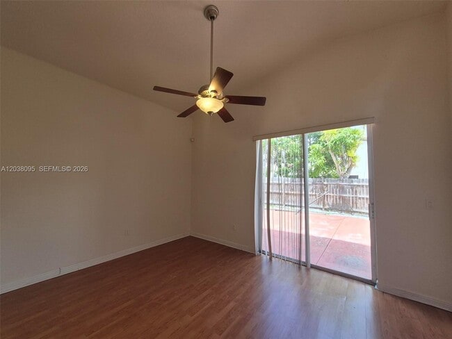 Photo - 5033 SW 134th Ave