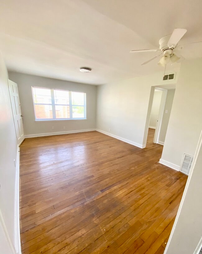 Photo - 1445 Nightingale Rd Unit 4