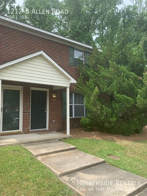 2 Bed 2.5 Bath Townhome in Allenton Estates. - 2 Bed 2.5 Bath Townhome in Allenton Estates.