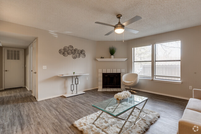 Interior Photo - 12th and Renaissance Apartment Homes