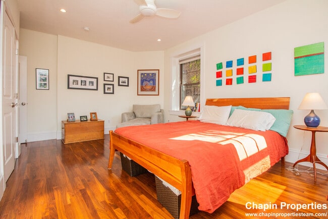 Photo - 49 Alton Pl Unit 2