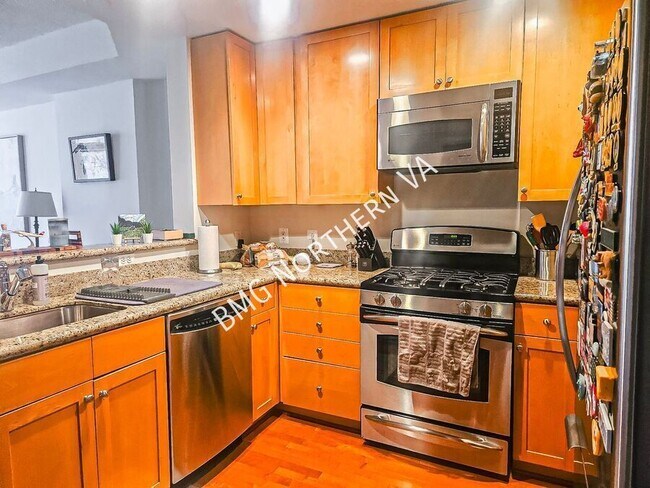 Photo - 3650 S Glebe Rd