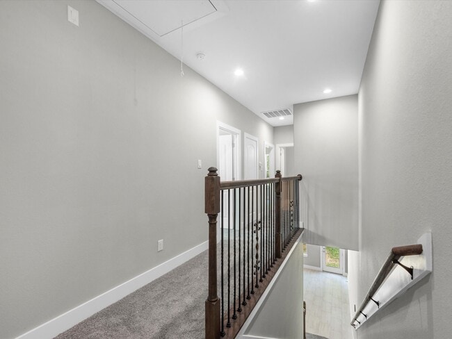 Building Photo - 6806 Foster St Rental