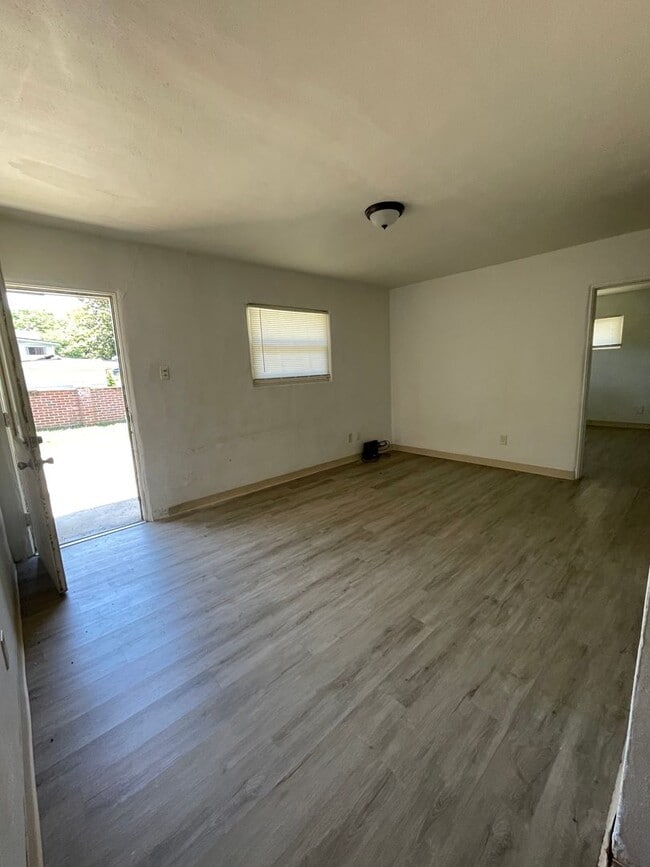 Photo - 1512 Wilson St Unit 9