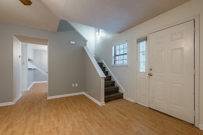 Photo - 115 Barksdale Ct Apartment