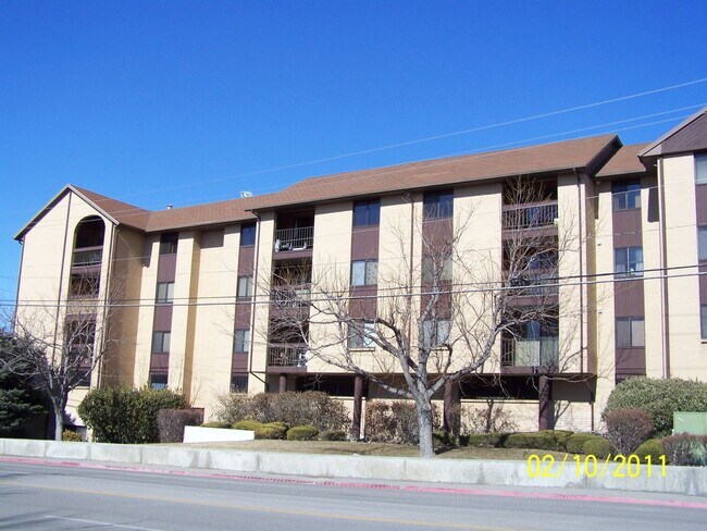 Photo - 2244 N Canyon Rd Unit 103