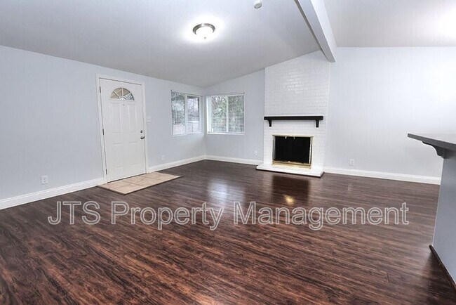 Photo - 2000 Belcot Rd