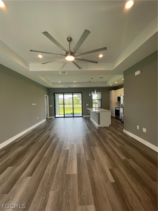 Photo - 610 Floyd Ave S