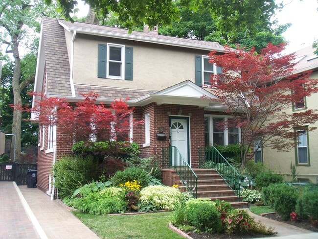 Photo - 1226 Simpson St