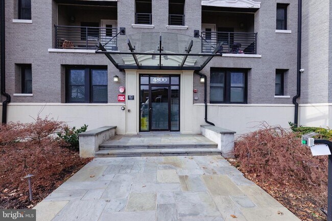 4800 Georgia Ave NW Unit 104