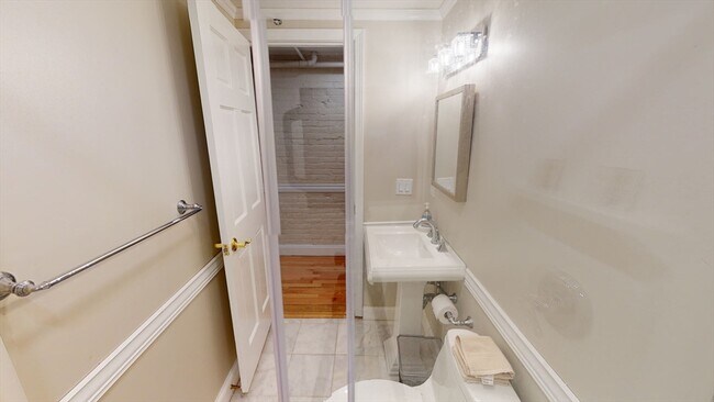 Photo - 290 Beacon St Unit 2