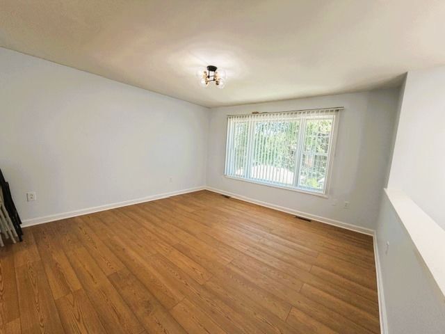 83 Essex Ave