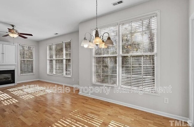 Photo - 3313 Kudrow Ln