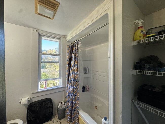 Photo - 344 Stewart St