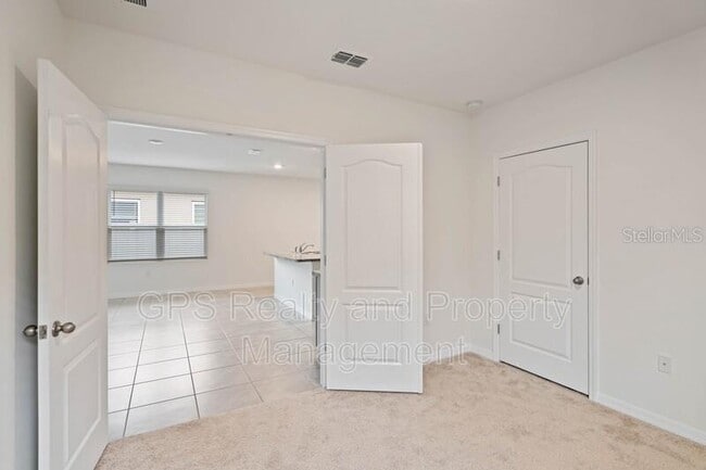 Photo - 739 Chinoy Rd