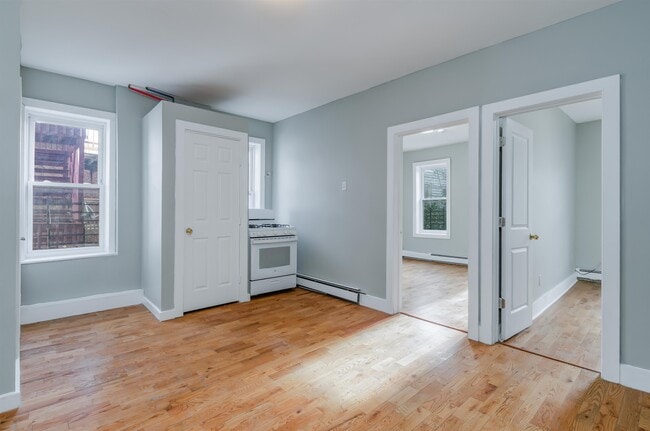 Photo - 80 W 18th St Unit 6