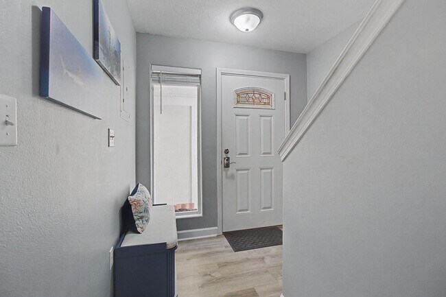 Photo - 234 Pelican Pl