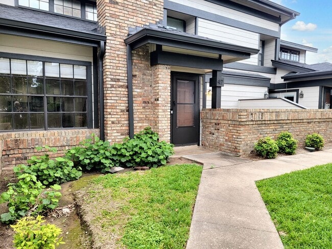 Photo - 1748 Ohlen Rd