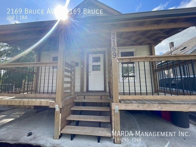 Photo - CHARMING 3 BED/1 BATH HOUSE + HYDRO, WATER & GAS!