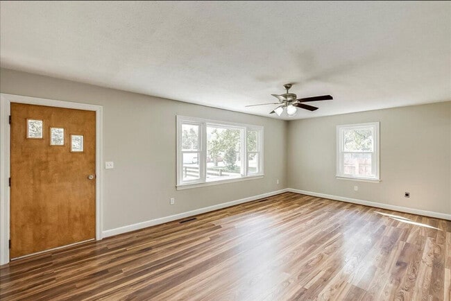 Photo - 205 Switzer Rd