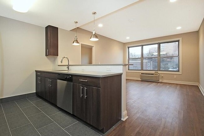 Building Photo - 100 Marshall St Unit 304 Rental