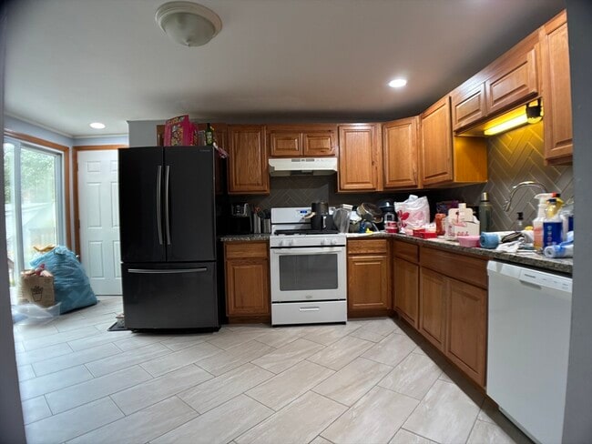Photo - 16 Wilson St Unit B