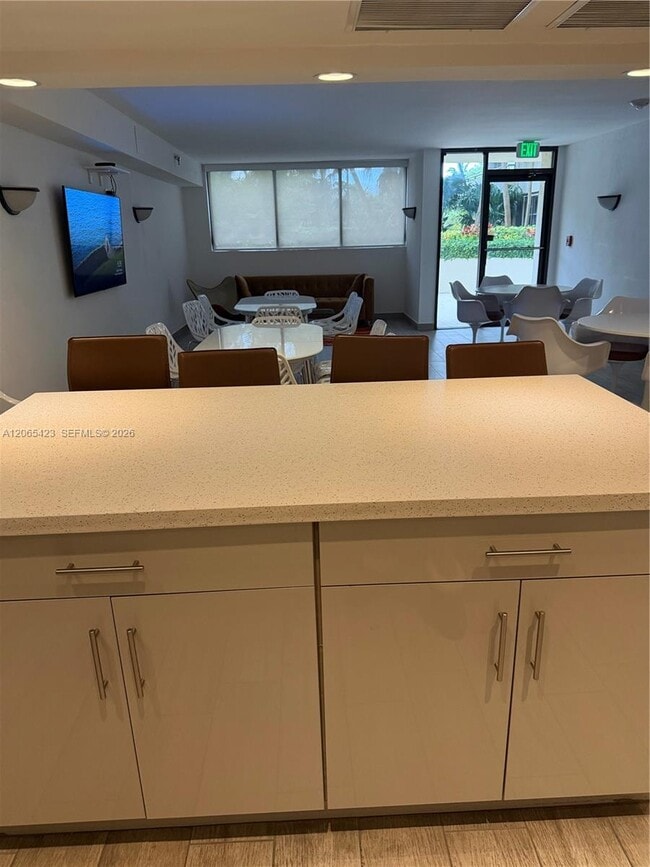 Photo - 170 Ocean Ln Dr Unit 909