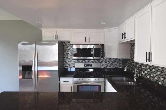 Photo - 1259 Inverrary Ln