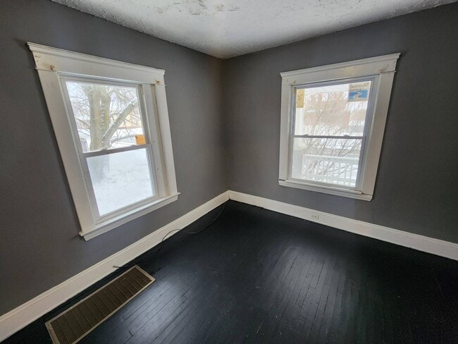 Photo - Charming 3-Bedroom Property in Prime Location