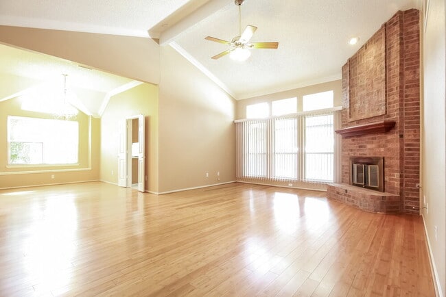 Photo - 2235 Stillwater Dr