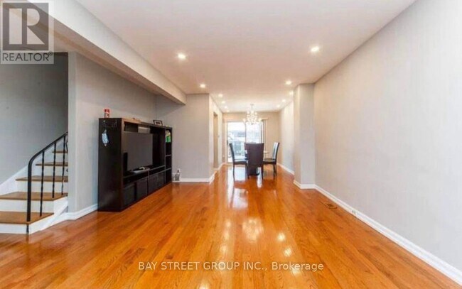 Photo - 57 Medway Crescent