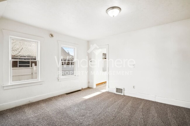 Photo - 731 W Knox Ave Unit 731