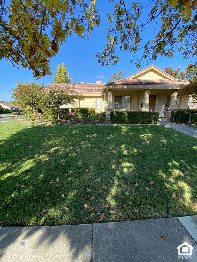 Photo - 4 Bedroom Eastside Gem!